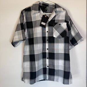 True Rock Men’s Plaid Button-Front Shirt Black Gray Short Sleeve M NWT